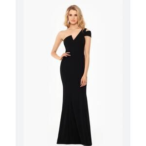 Betsy & Adam Paulina Black Cutout One Shoulder Gown size 8